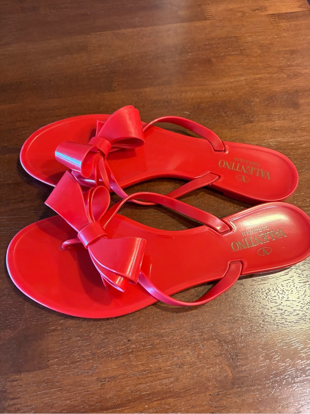 Valentino Garavani Red Bow Jelly Flip Flops